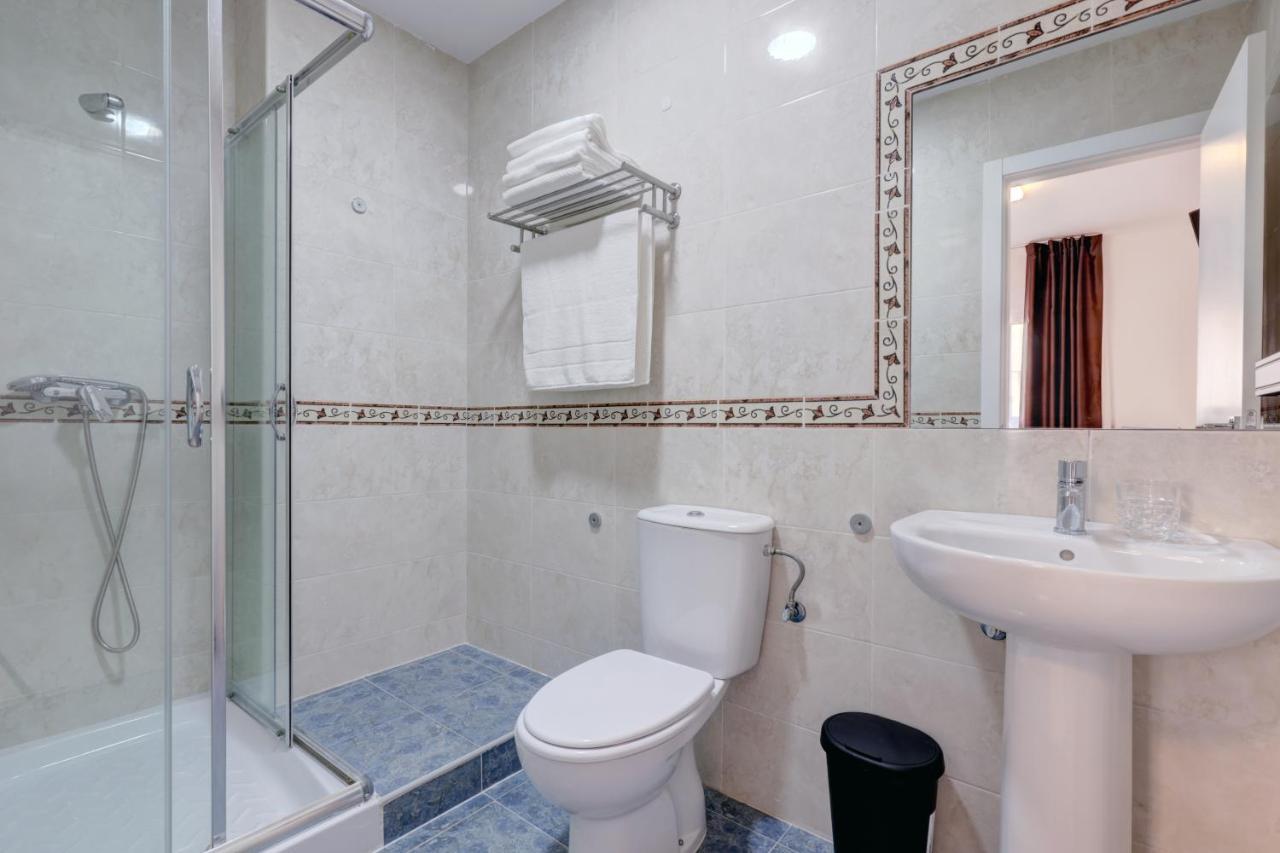 Hostal 37 Estepona Luaran gambar