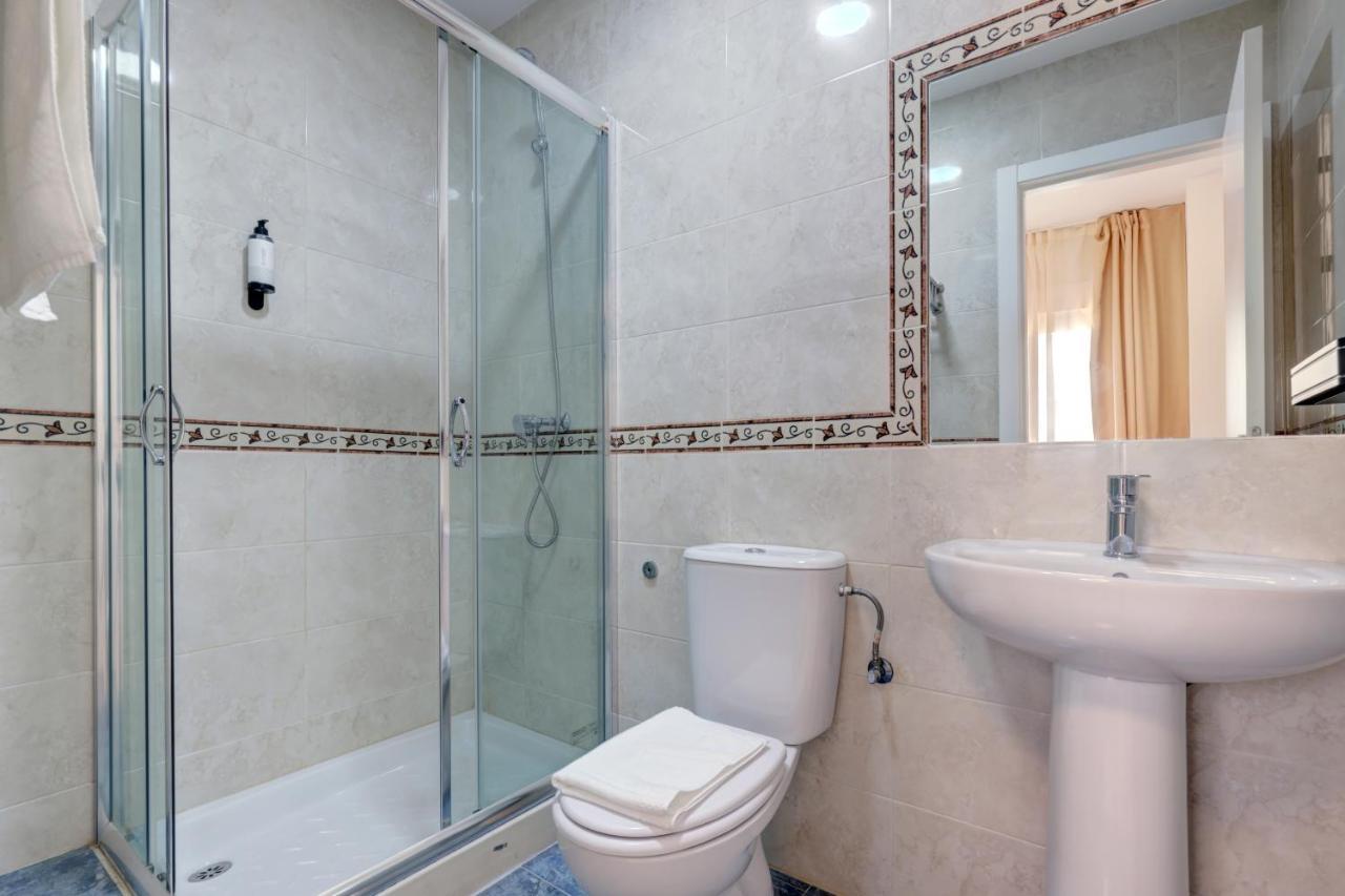 Hostal 37 Estepona Luaran gambar