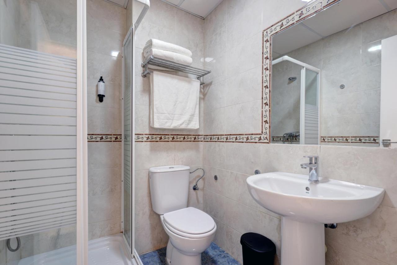 Hostal 37 Estepona Luaran gambar